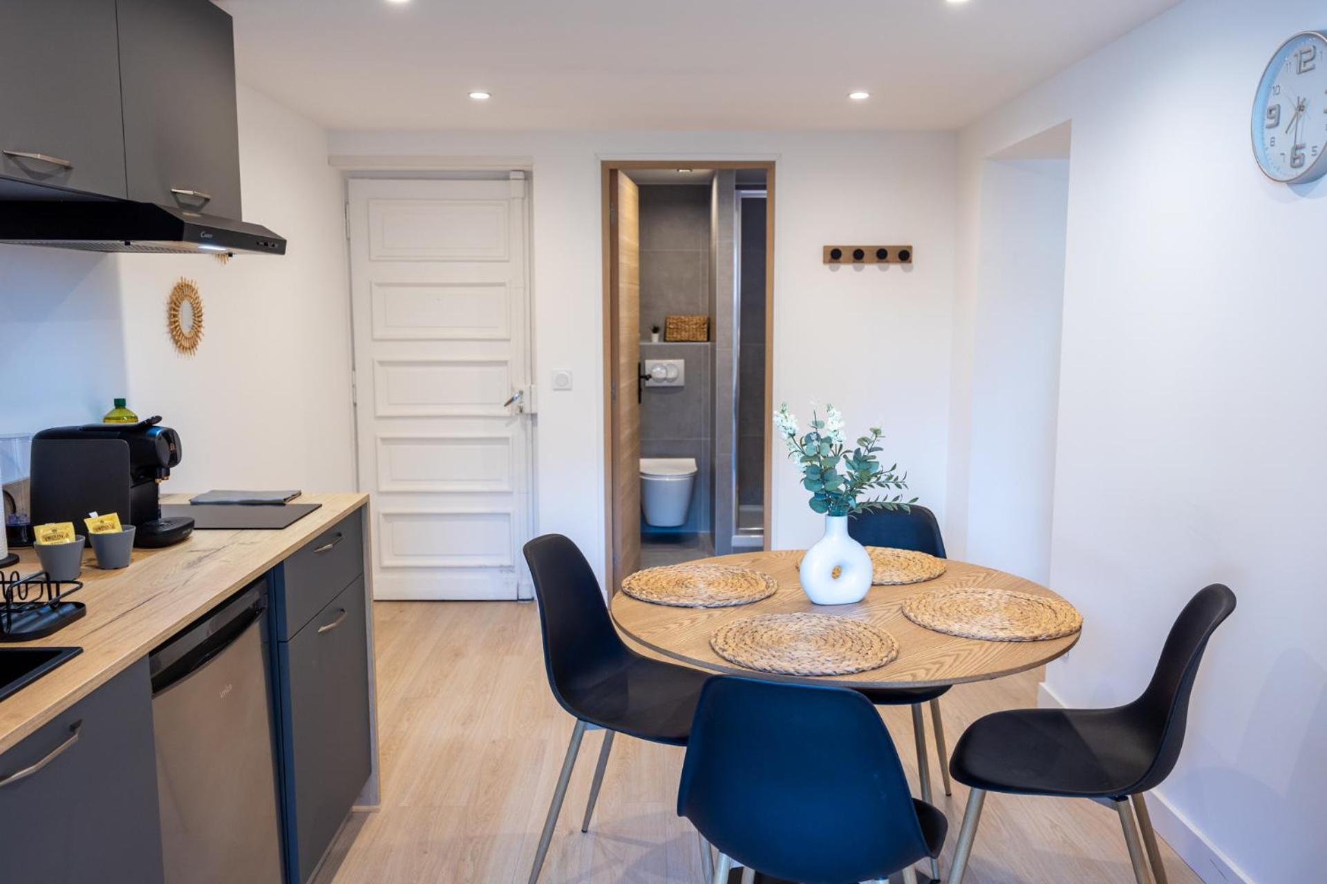 Appartement Destination Royale à Annecy Extérieur photo