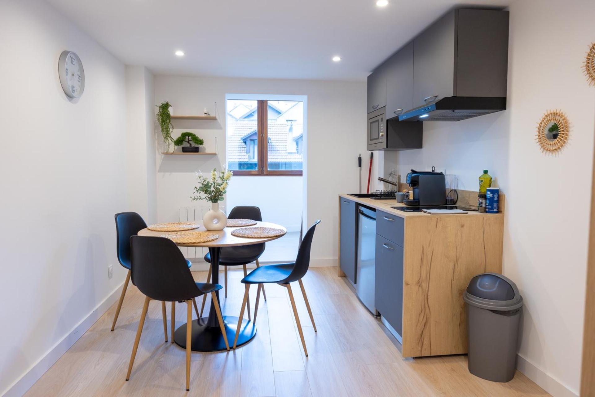 Appartement Destination Royale à Annecy Extérieur photo